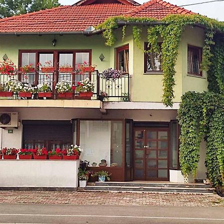 Apartman Hujic Apartment Bihac Luaran gambar